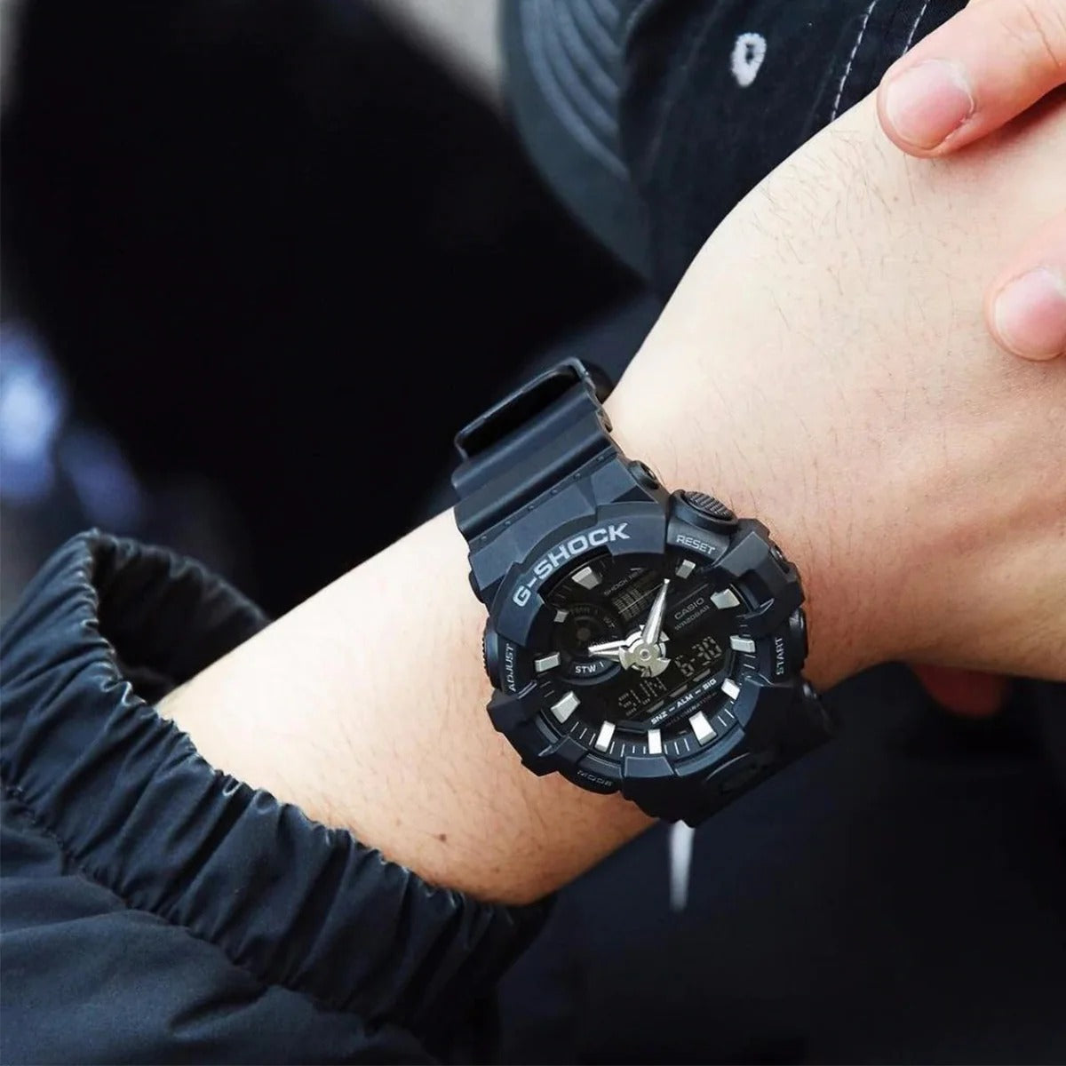 CASIO G-SHOCK GA-700-1BDR MODEL WATCHES