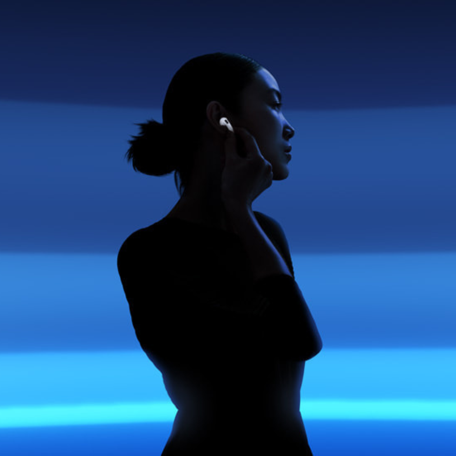 APPLE AIRPODS 4 WITH ACTIVE NOISE CANCELLATION